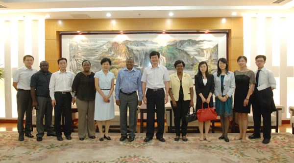 肯尼亚认可机构(KENAS)代表团访问CNAS